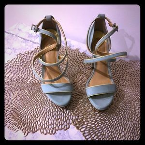 Gianni Bini ladies heels in great condition